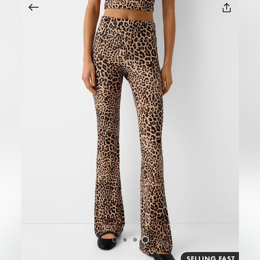 NWT Bershka leopard print flare pants M - Picture 4 of 5